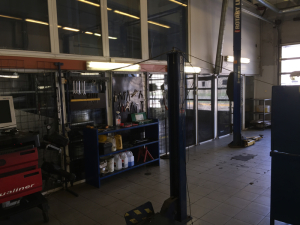 Auto riepu montāža