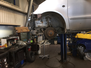 Auto ritošās daļas remonts
